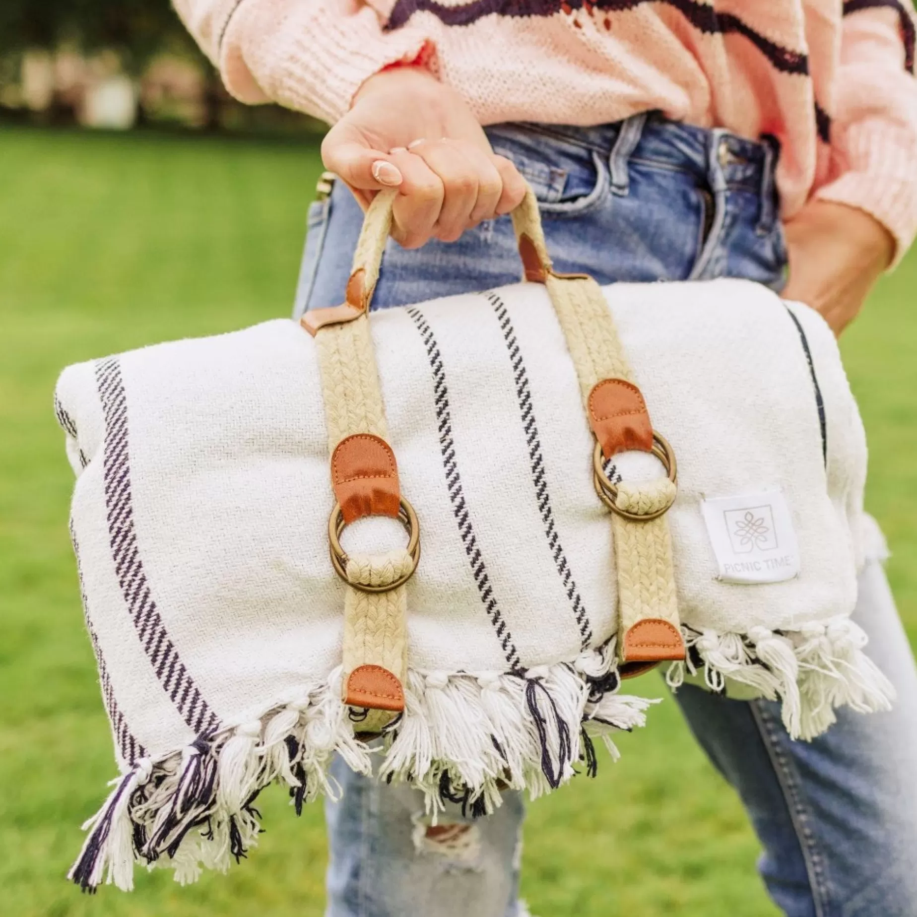 Boho Cotton Picnic Blanket & Carrying Tote 60" X 70"<Picnic Time Inc. Store