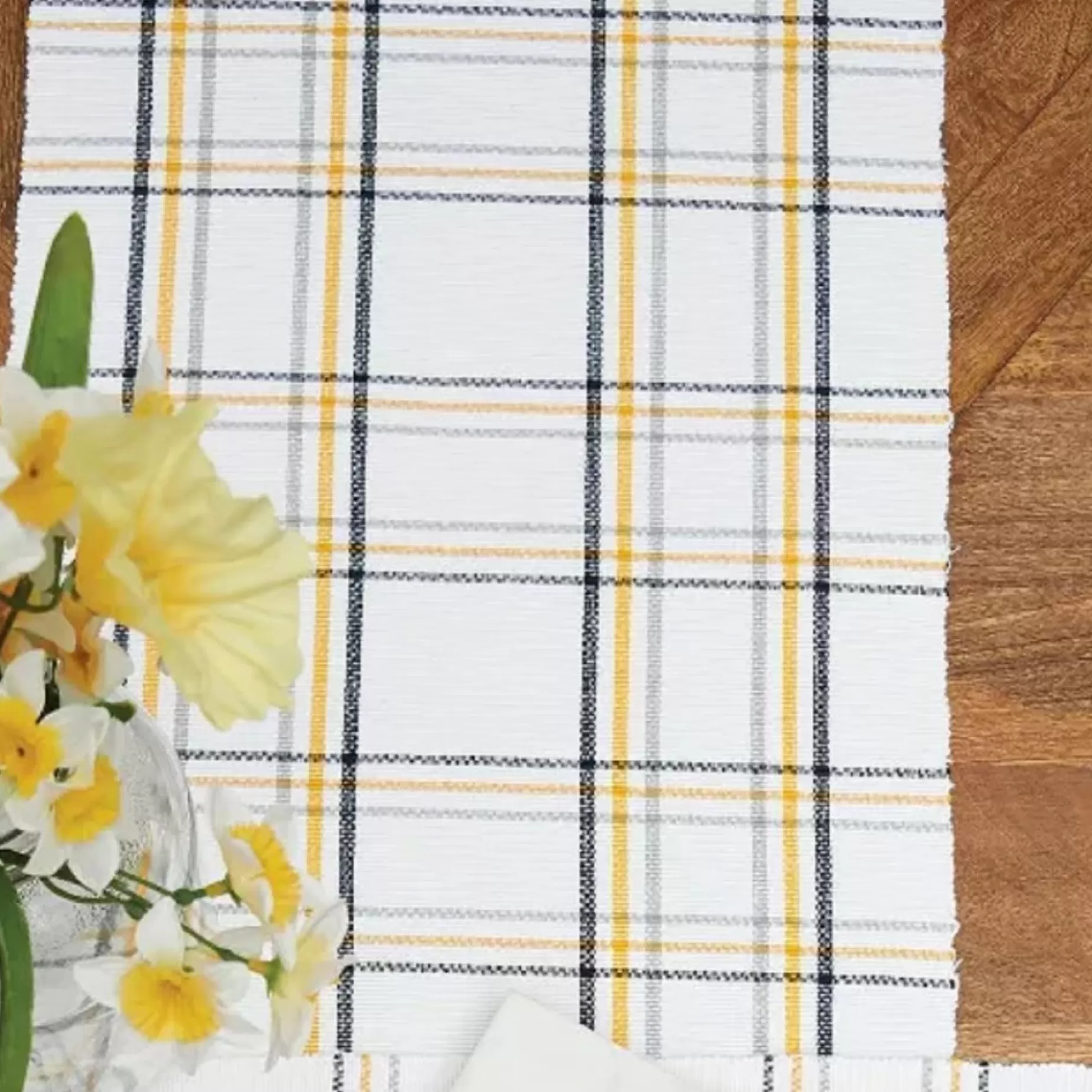 Honey Bee Plaid Table Runner<C & F ENTERPRISE Cheap