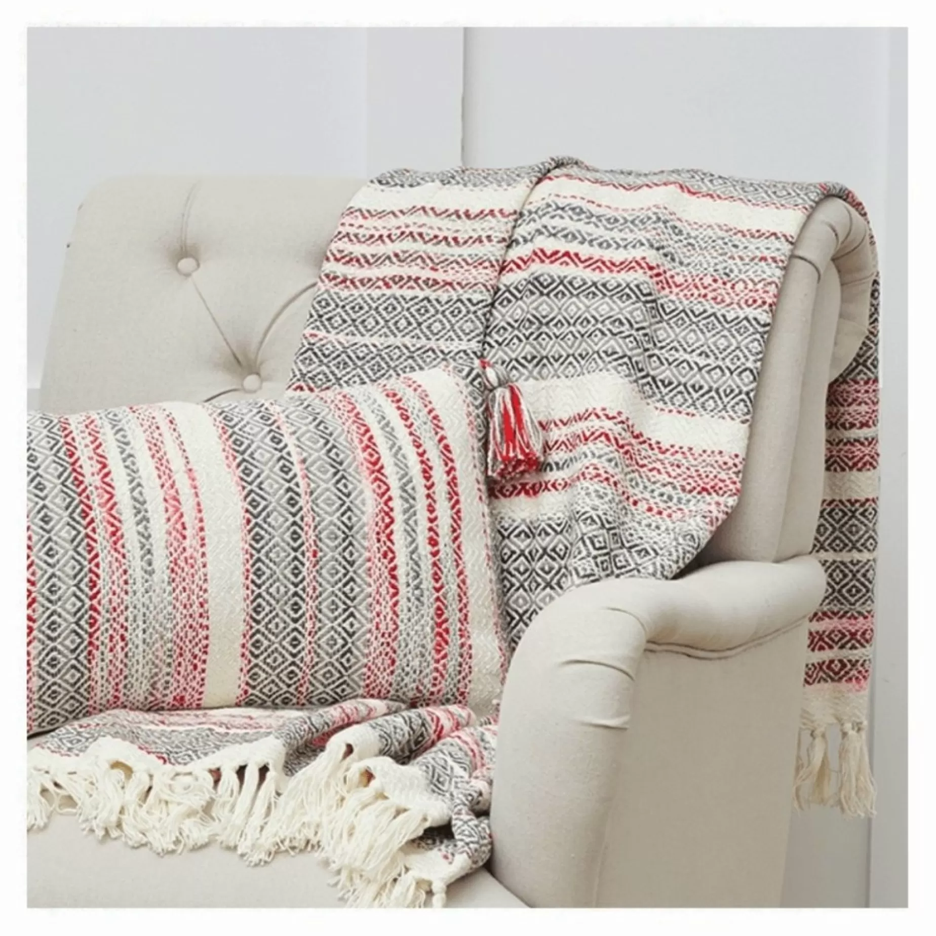 Red & Grey Nordic Weave Throw<C & F ENTERPRISE Cheap