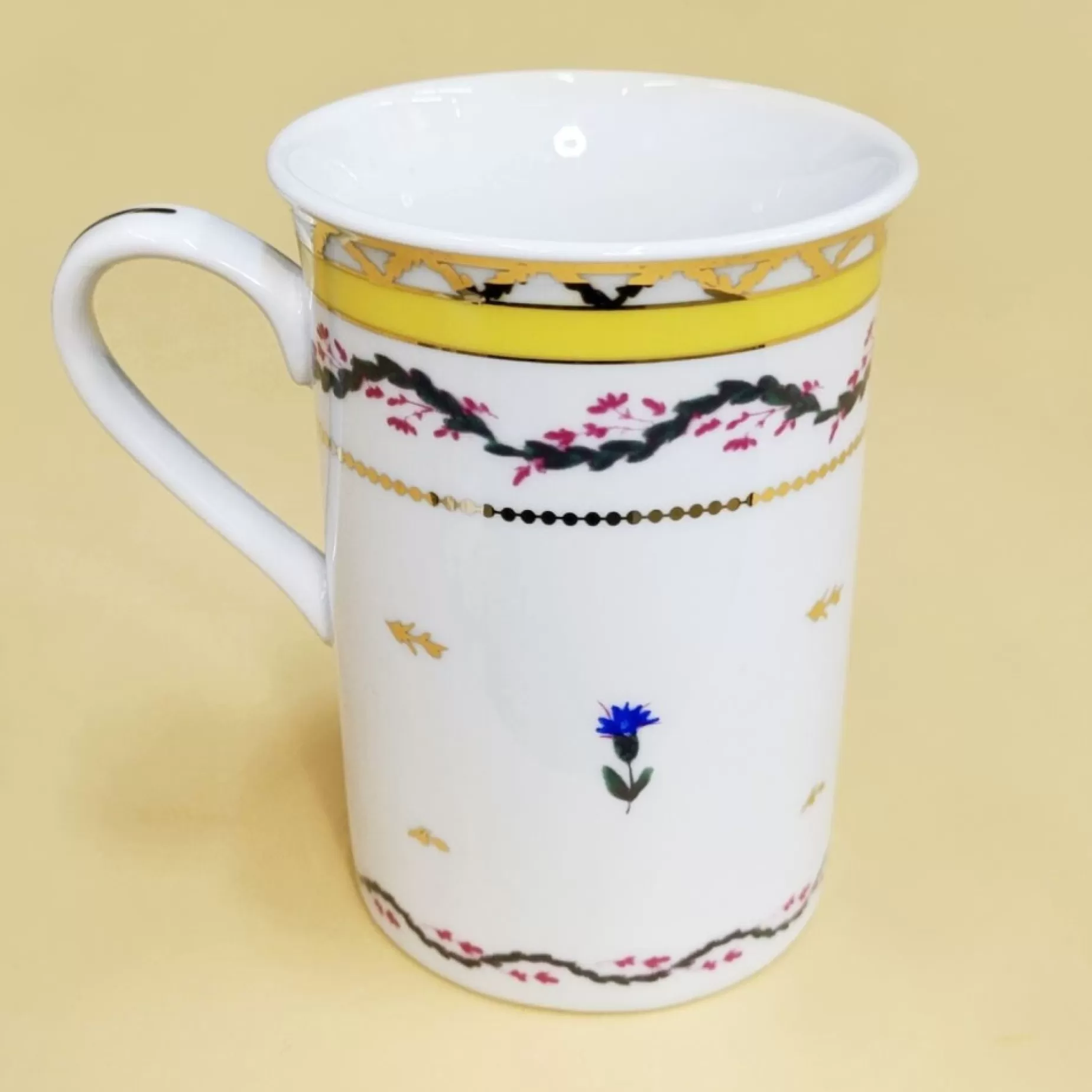 Ribbons & Cornflower Mug<* Flash Sale